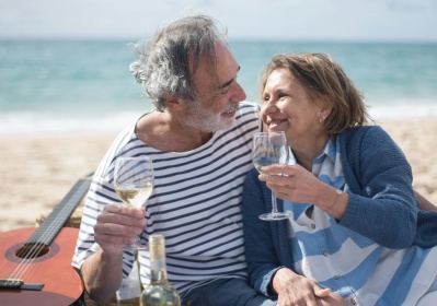¿En qué se diferencian los pañales para adultos con incontinencia severa de los normales?
