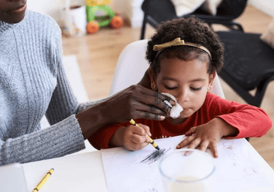 ¿Qué diferencia a las toallitas húmedas orgánicas para bebés de las opciones estándar?